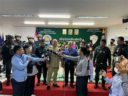 警方破获特大毒品案， 缴获400公斤毒品，6人落网