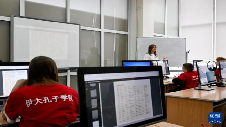 【中俄双语】——访俄罗斯伊尔库茨克国立大学孔院俄方院长拜拉莫