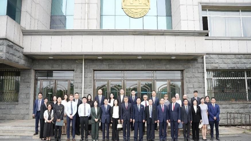 王亚军访问平壤科技大学并出席2026年“国际中文日”活动