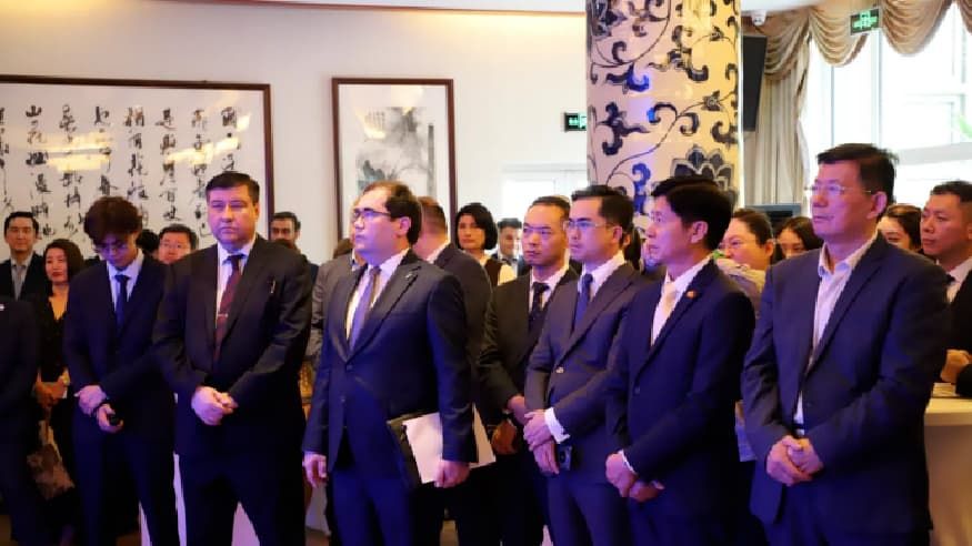 “乌兹别克斯坦的奋进发展”展览及伊斯兰文明中心推介会在北京举