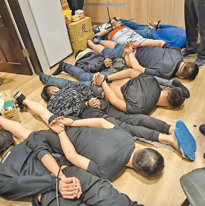 图为落网的诈骗集团共犯。图片来源:台湾《中国时报》 警方提供 图片