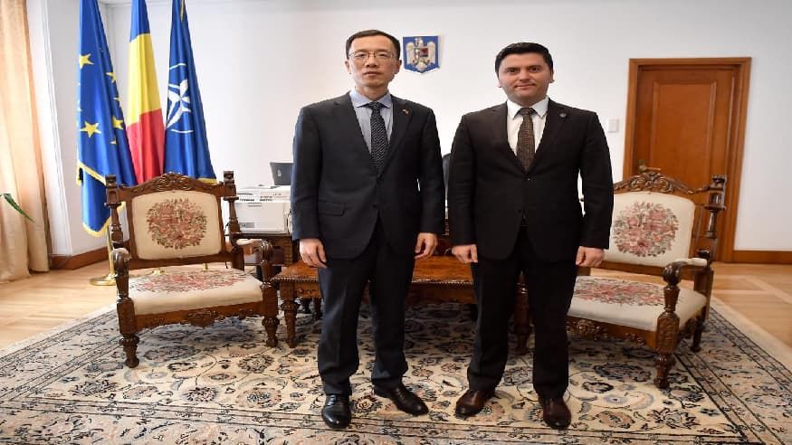 1002098ba73e3a244b40e2a0434844de.jpg 1002098ba73e3a244b40e2a0434844de.jpg